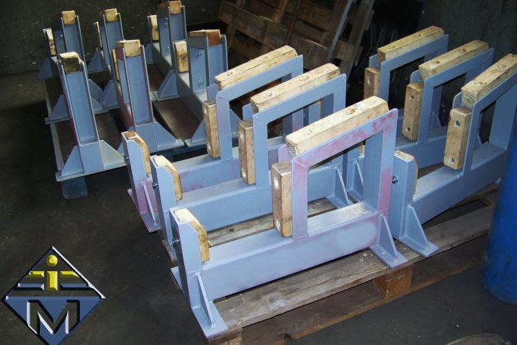Konstrukcja stalowa formy do produkcji belek mostowych typu KUJAN NG INMET Konstrukcje