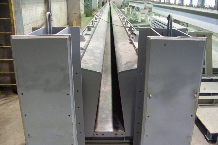 Forma stalowa do produkcji belek mostowych typ "T" INMET
