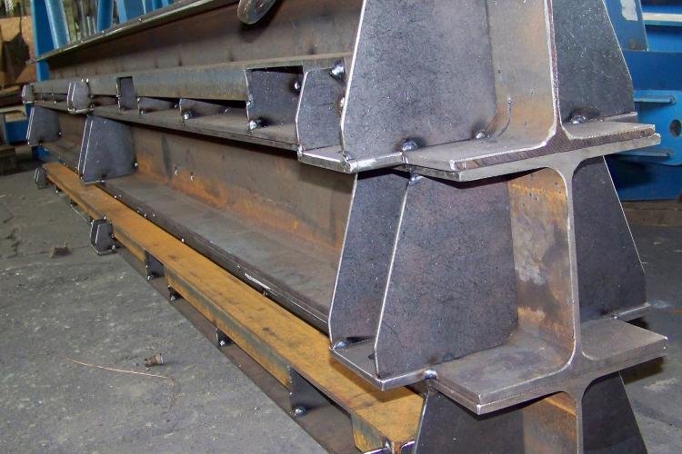 Forma stalowa bateryjna do produkcji podwalin betonowych INMET Konstrukcje