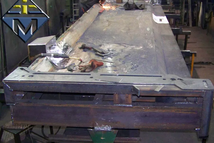 Forma Stalowa do produkcji prefabrykatów polimer betonowych, wanny do elektrolizy. INMET Konstrukcje