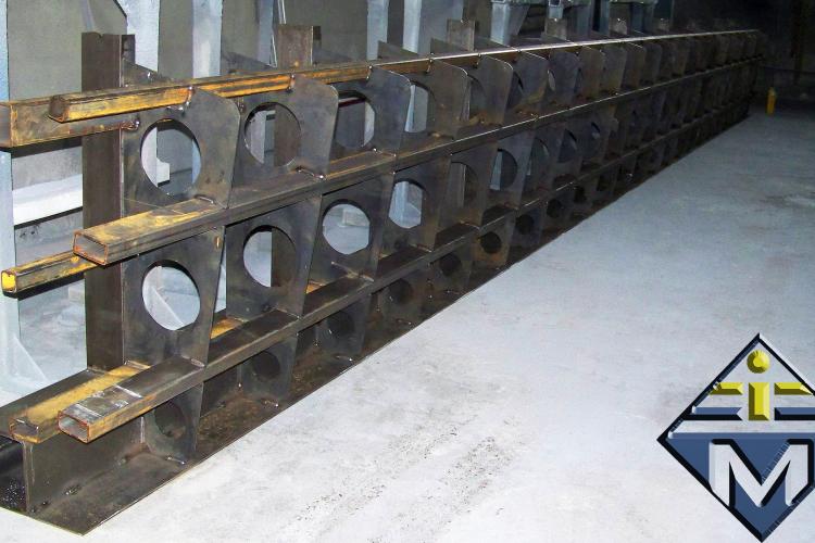 Forma stalowa do produkcji belek mostowych typ "T" tor o długości  84 mb INMET Konstrukcje